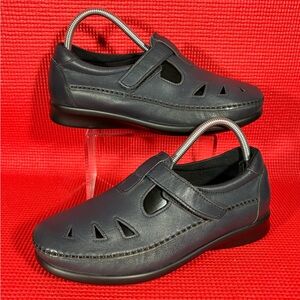 SAS Roamer - EZ Strap Navy Women's Walking Shoe Size 8